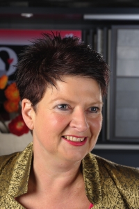 Jeannette Holtman
